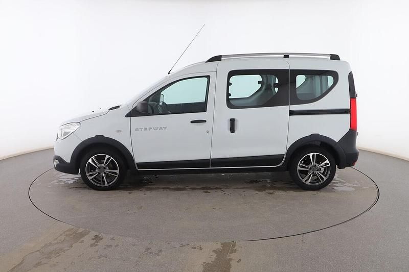 Usado Dacia Dokker Essentiel 95 CV (69 kW) 2019 Blanco Monovolumen