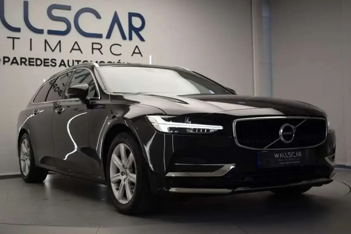 Usado Volvo V90 Momentum 150 CV (110 kW) 2017 Negro Familiar