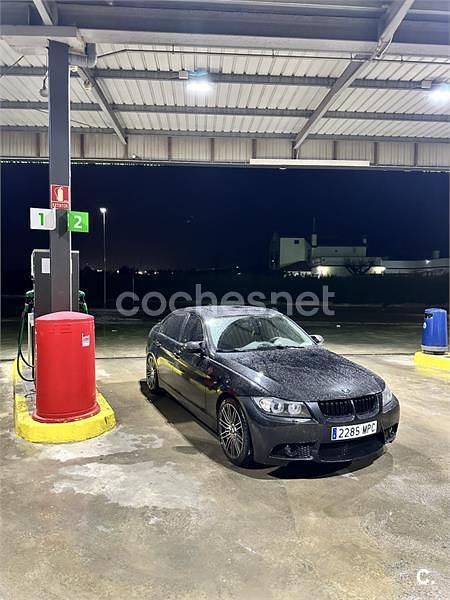 Negro Usado 2007 BMW 330 Berlina | 7000 € (Precio justo) - Imagen 1/4