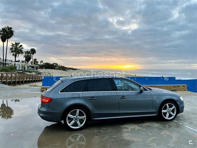 Usado Audi A4 S-Line 150 CV (110 kW) 2015 Gris / plata Familiar