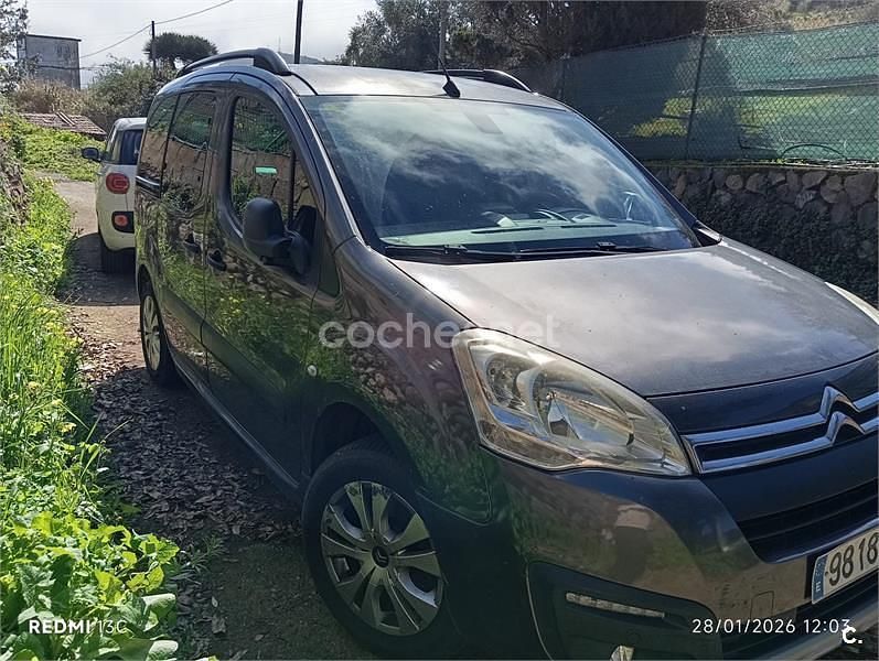 Usado Citroën Berlingo Feel 110 CV (80 kW) 2018 Marrón Monovolumen