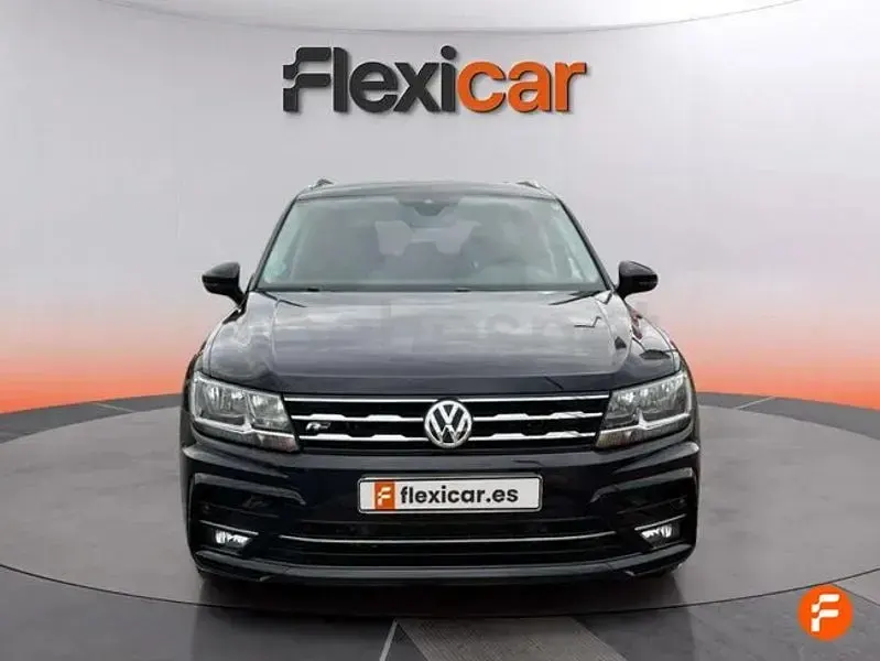 Usado VW Tiguan Allspace R-line 150 CV (110 kW) 2021 Negro SUV