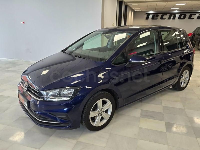 Usado VW Golf Sportsvan Advance 115 CV (84 kW) 2019 Gris / plata Monovolumen