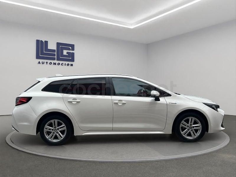 Usado Toyota Corolla Active 122 CV (89 kW) 2021 Blanco Familiar