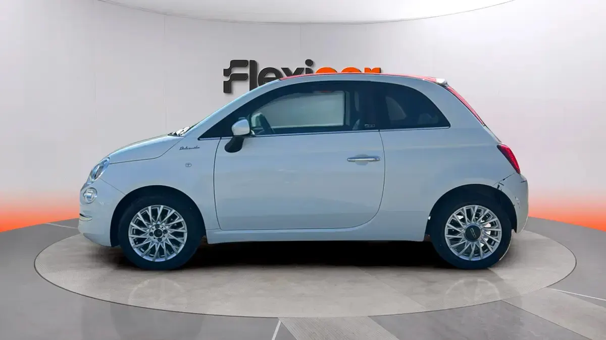 Usado Fiat 500 Club 71 CV (52 kW) 2022 Blanco Berlina