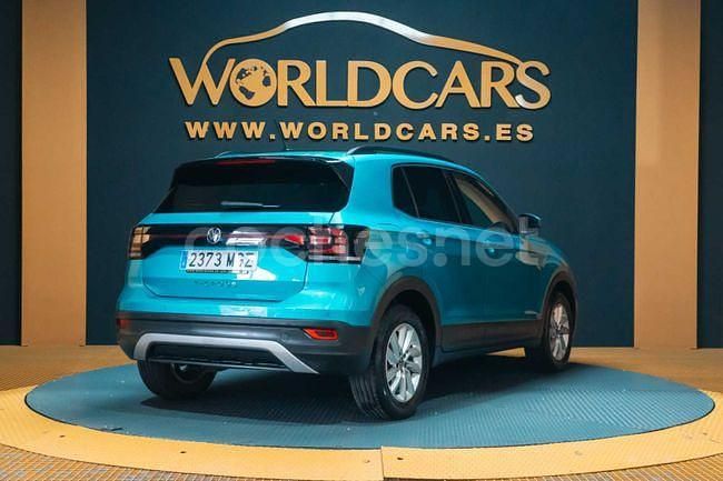 Usado VW T-Cross Advance 110 CV (80 kW) 2023 Azul SUV
