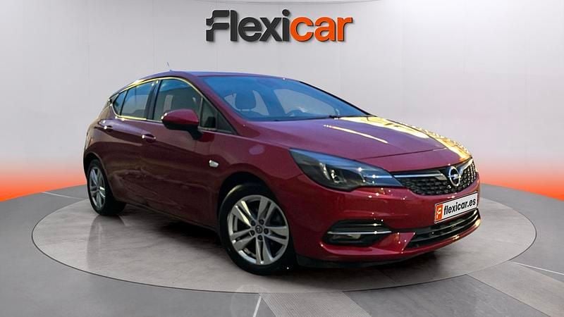 Usado Opel Astra GS Line 131 CV (96 kW) 2020 Rojo Utilitario