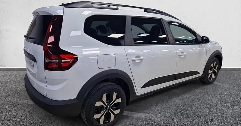 Nuevo Dacia Jogger Expression 100 CV (73 kW) 2025 Monovolumen