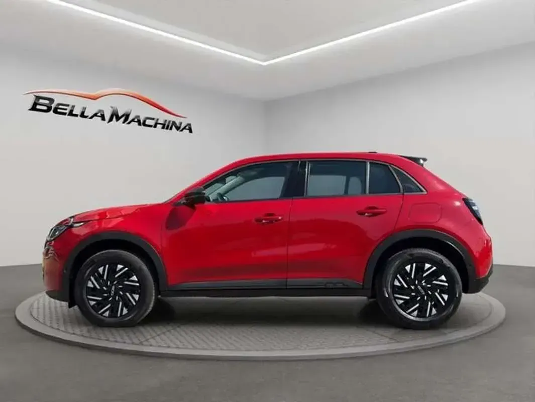 Usado Fiat 600 La Prima 101 CV (74 kW) 2025 Rojo SUV