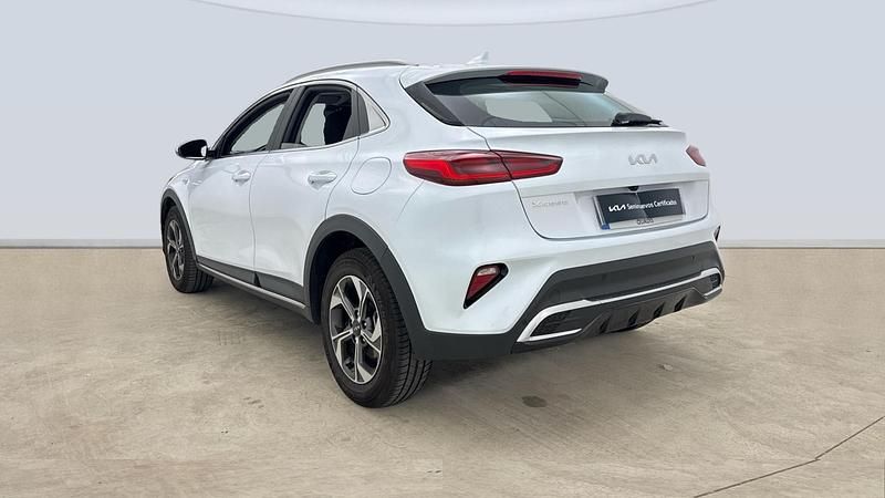 Usado Kia XCeed 120 CV (88 kW) 2024 Blanco SUV
