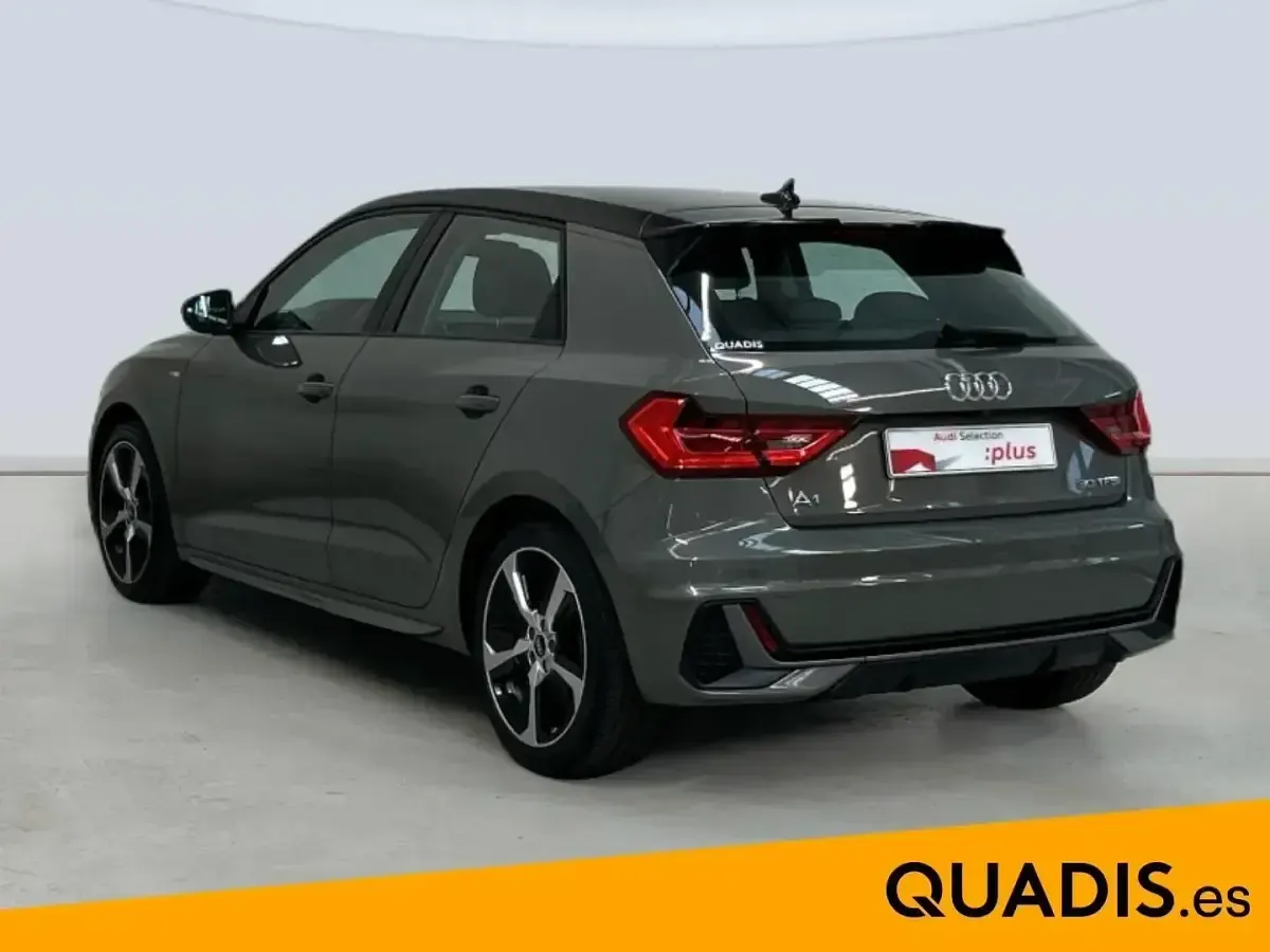 Usado Audi A1 110 CV (80 kW) 2021 Gris SUV