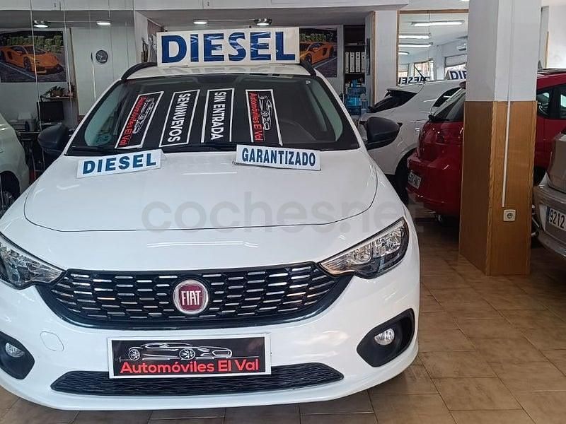 Usado Fiat Tipo Business 120 CV (88 kW) 2019 Blanco Familiar