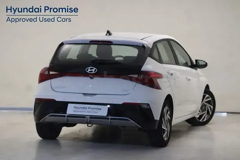 Nuevo Hyundai i20 100 CV (73 kW) 2025 Blanco Utilitario