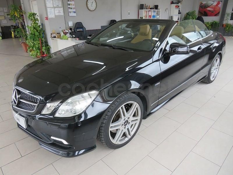 Usado Mercedes E200 Elegance 184 CV (135 kW) 2010 Negro Descapotable