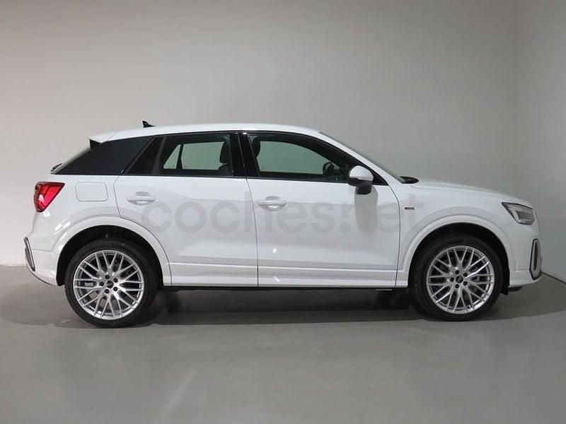 Usado Audi Q2 Ambiente 150 CV (110 kW) 2023 Blanco SUV