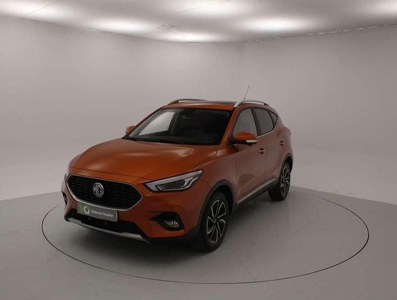 Usado MG ZS Luxury 111 CV (81 kW) 2023 Naranja SUV