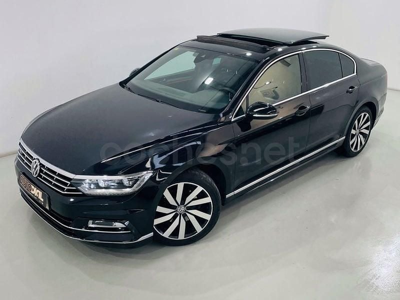 Usado VW Passat Sportline 180 CV (132 kW) 2018 Negro Berlina