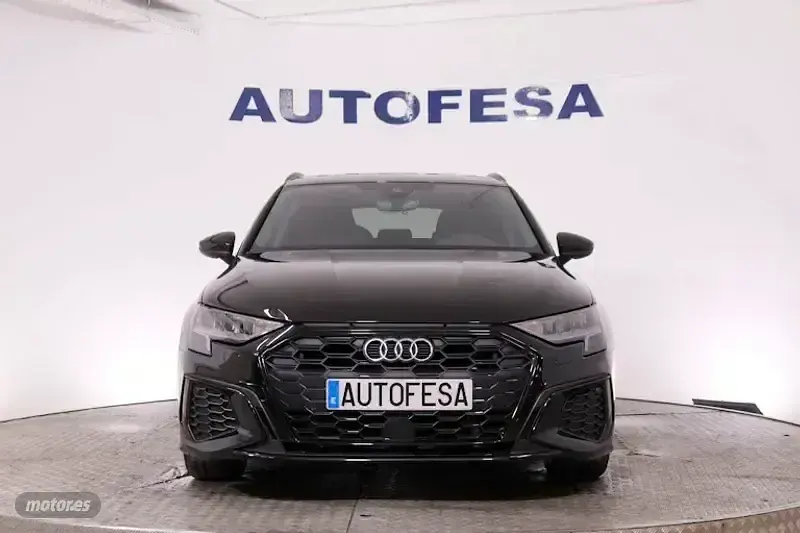 Usado Audi A3 Sportback e-tron S-Line 245 CV (180 kW) 2024 Negro Utilitario