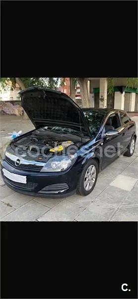 Usado Opel Astra GTC Sport 115 CV (84 kW) 2008 Negro Berlina