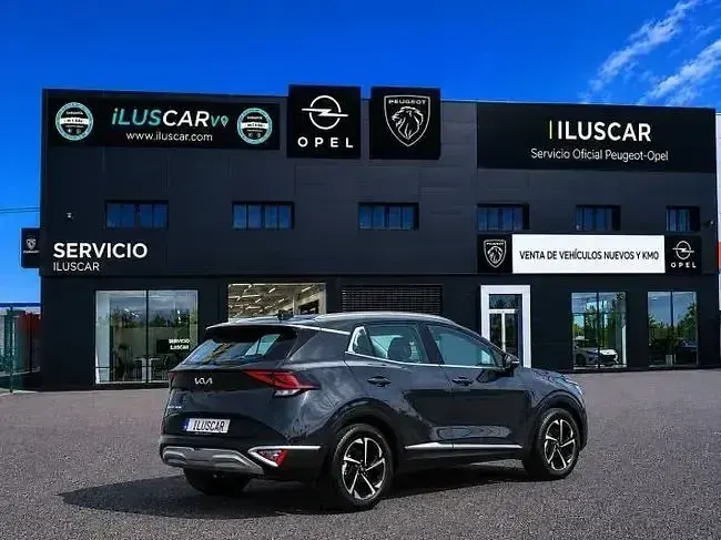 Usado Kia Sportage 151 CV (111 kW) 2024 Gris SUV
