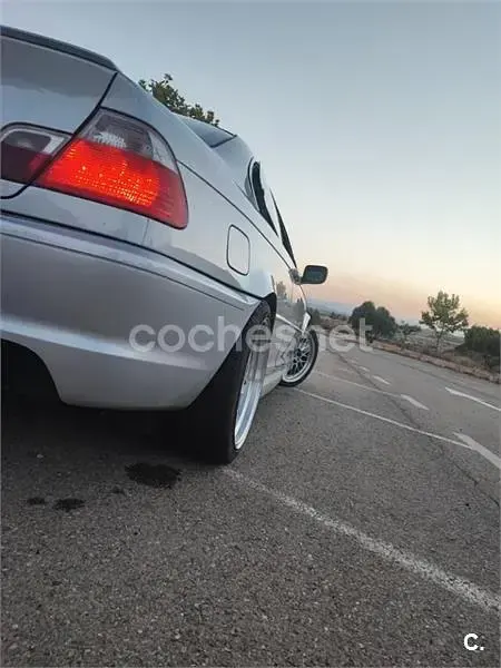 Usado BMW 323 170 CV (125 kW) 2000 Gris / plata Coupe