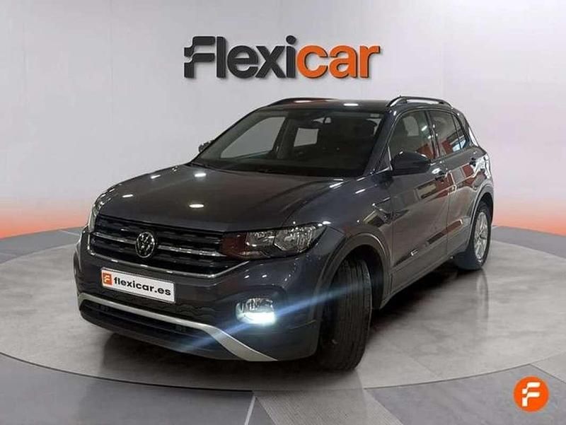 Usado VW T-Cross Advance 110 CV (80 kW) 2022 Gris SUV