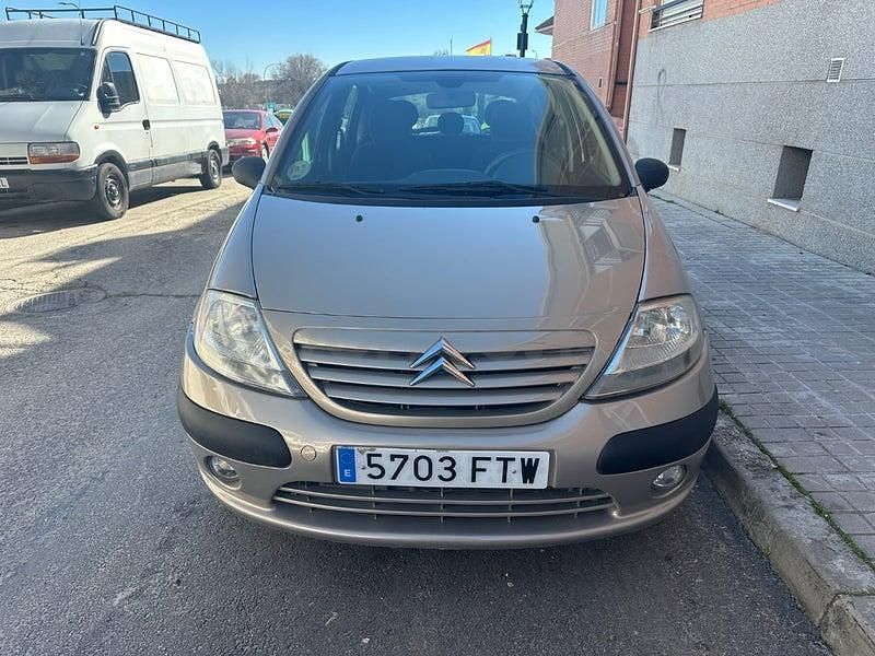 Usado Citroën C3 70 CV (51 kW) 2007 Marrón Berlina