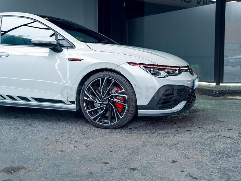 Usado VW Golf VII GTI Clubsport 301 CV (221 kW) 2021 Blanco Utilitario
