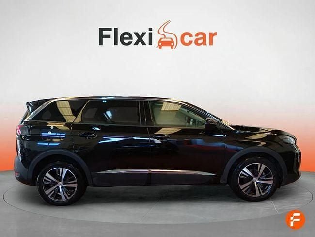Usado Peugeot 5008 Allure 131 CV (96 kW) 2022 Negro Monovolumen