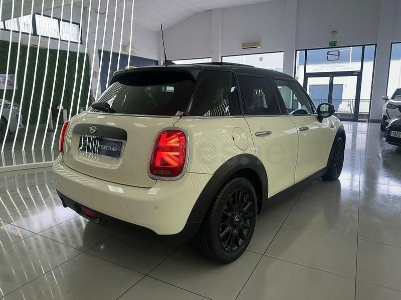 Usado Mini ONE 102 CV (75 kW) 2020 Beige Utilitario