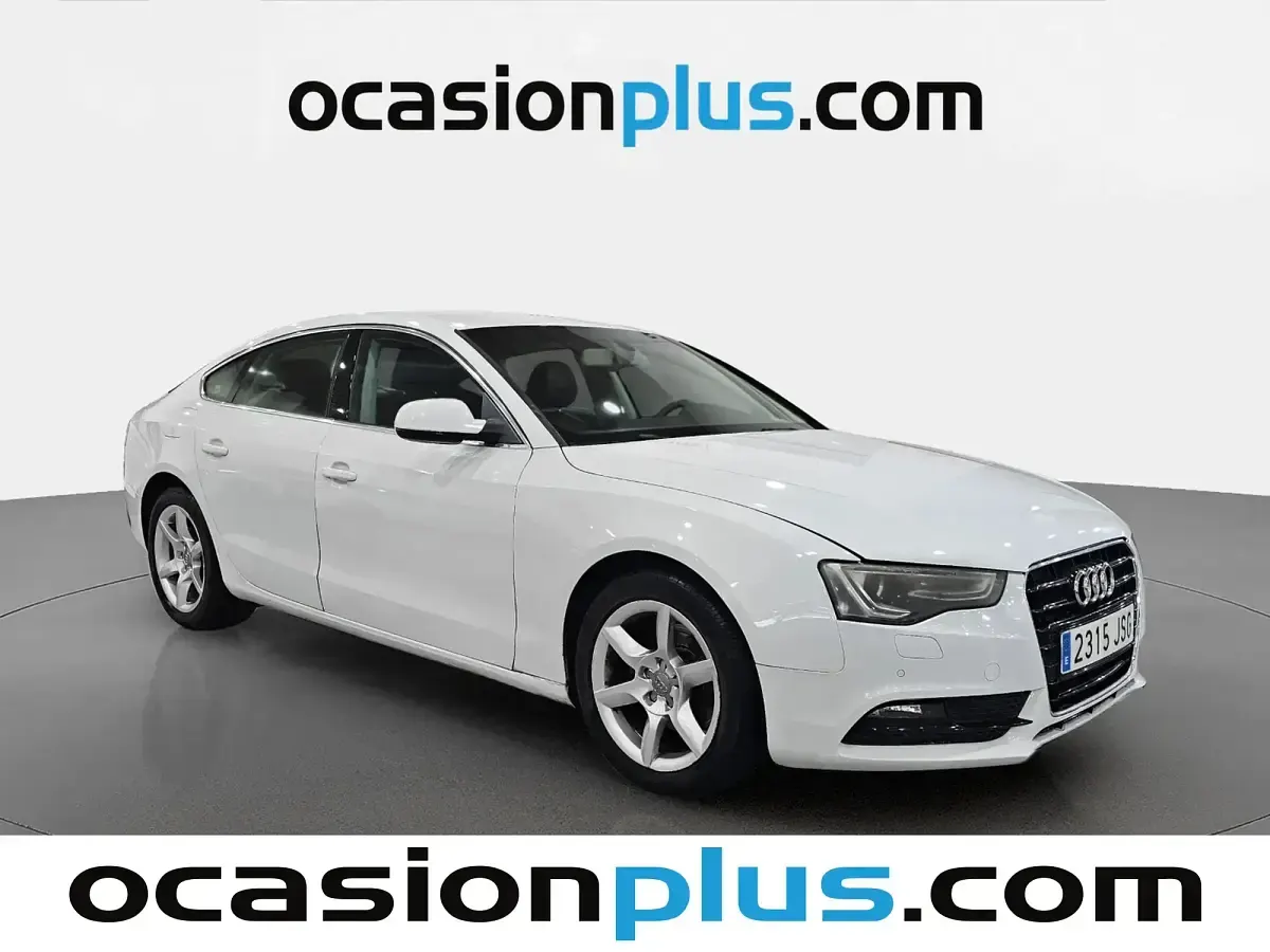 Käytetty Audi A5 Advanced 177 HP (130 kW) 2015 Valkoinen Coupe - kaksiovinen