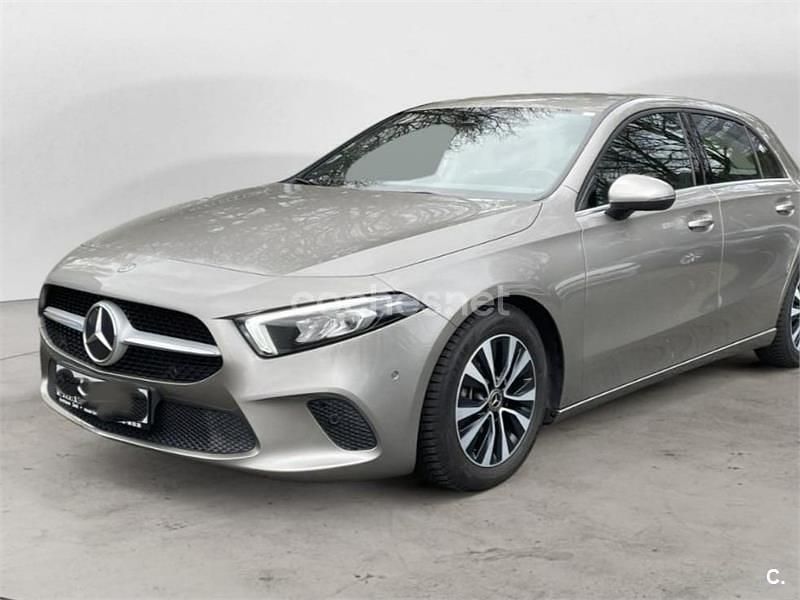 Gris / plata Usado 2020 Mercedes A180 Berlina | 19.500 € (Super precio) - Imagen 1/4