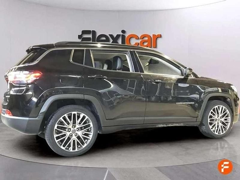 Usado Jeep Compass Limited 131 CV (96 kW) 2022 Negro SUV