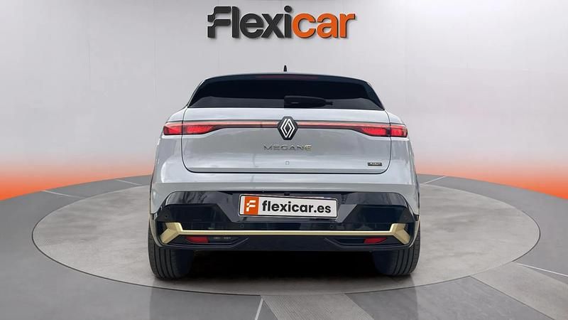 Usado Renault Megane E-Tech Techno 160 kW (218 CV) 2023 Gris Berlina