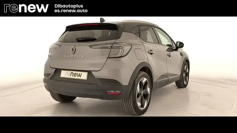 Usado Renault Captur Techno 100 CV (73 kW) 2025 Gris SUV