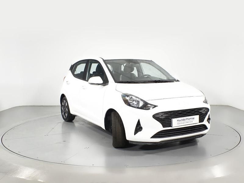Blanco Usado 2024 Hyundai i10 Utilitario | 14.800 € (Precio justo) - Imagen 1/4
