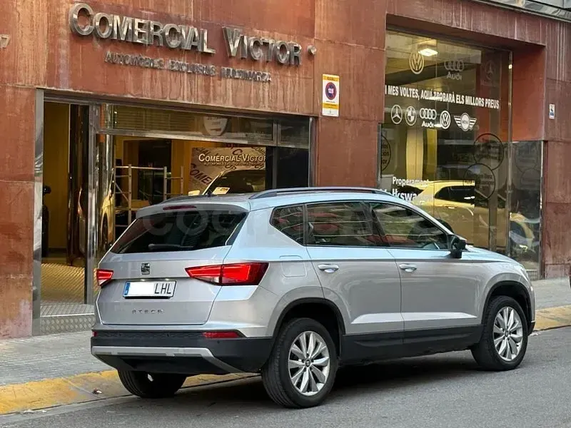 Usado Seat Ateca Style 115 CV (84 kW) 2020 Gris / plata SUV