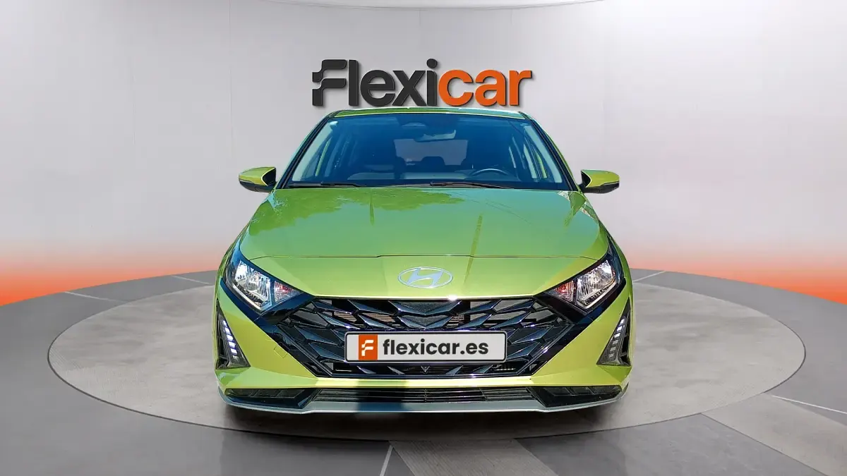 Usado Hyundai i20 101 CV (74 kW) 2024 Verde Utilitario