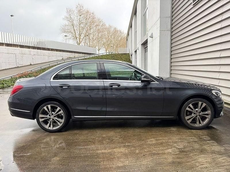 Usado Mercedes C220 Avantgarde 170 CV (125 kW) 2015 Gris / plata Berlina