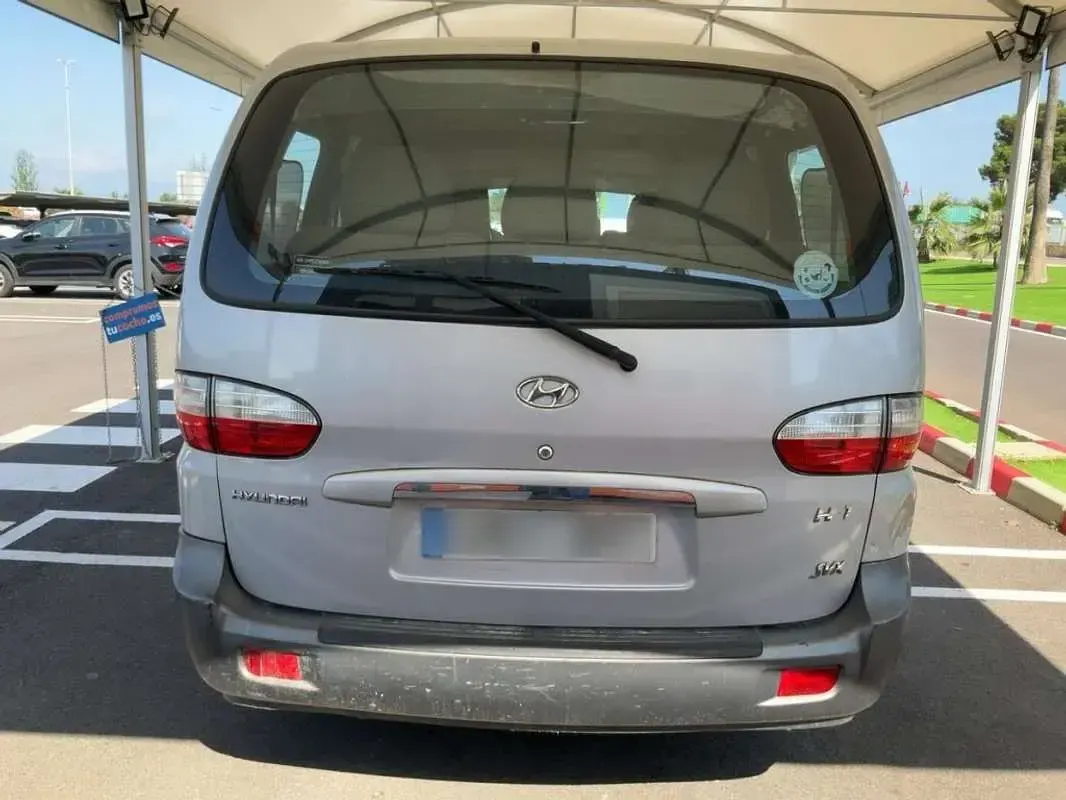 Usado Hyundai H-1 140 CV (102 kW) 2005 Monovolumen