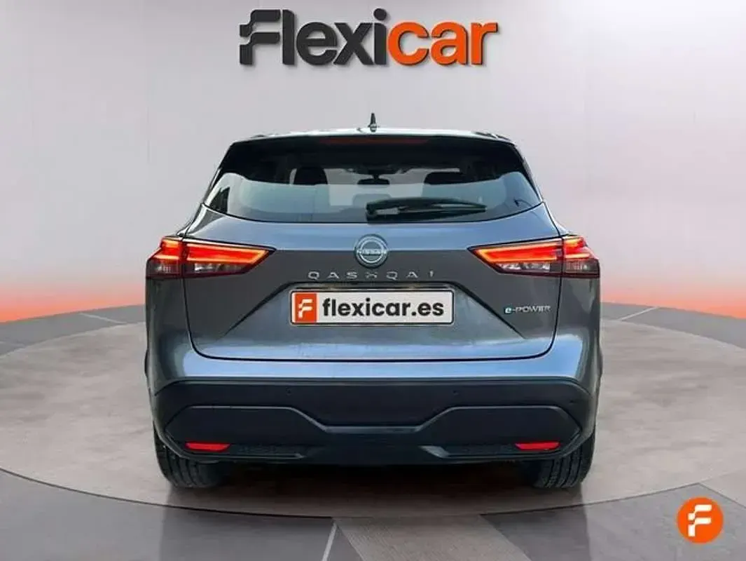 Usado Nissan Qashqai Acenta 158 CV (116 kW) 2024 Gris SUV