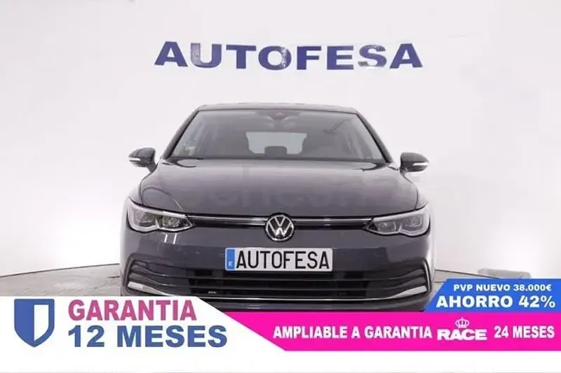 Usado VW Golf VIII Style 150 CV (110 kW) 2020 Gris / plata Berlina