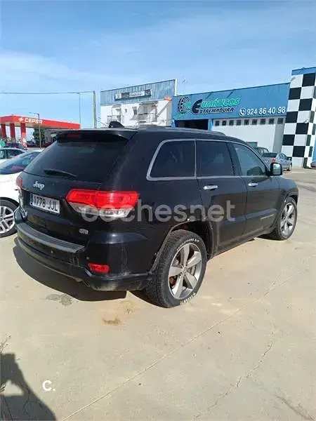 Usado Jeep Grand Cherokee Overland 250 CV (183 kW) 2013 Negro SUV
