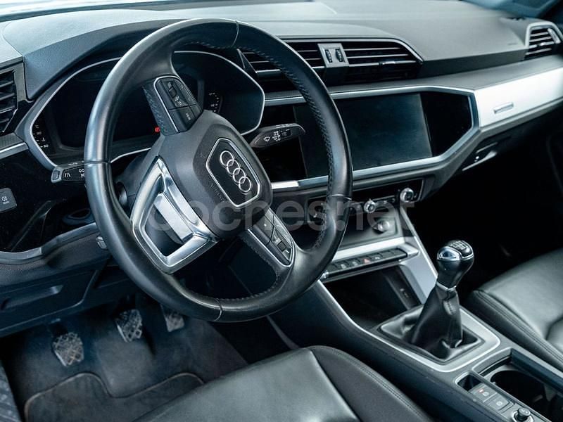 Usado Audi Q3 Advanced Plus 150 CV (110 kW) 2020 Gris / plata SUV