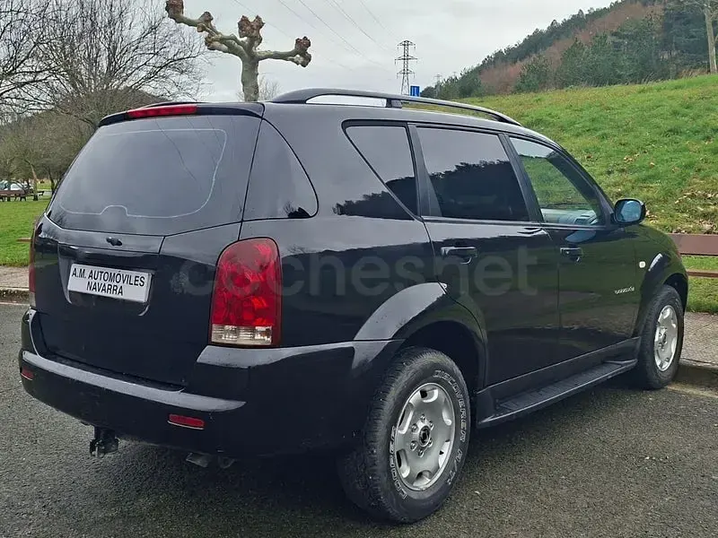 Usado SsangYong Rexton 165 CV (121 kW) 2005 Negro SUV