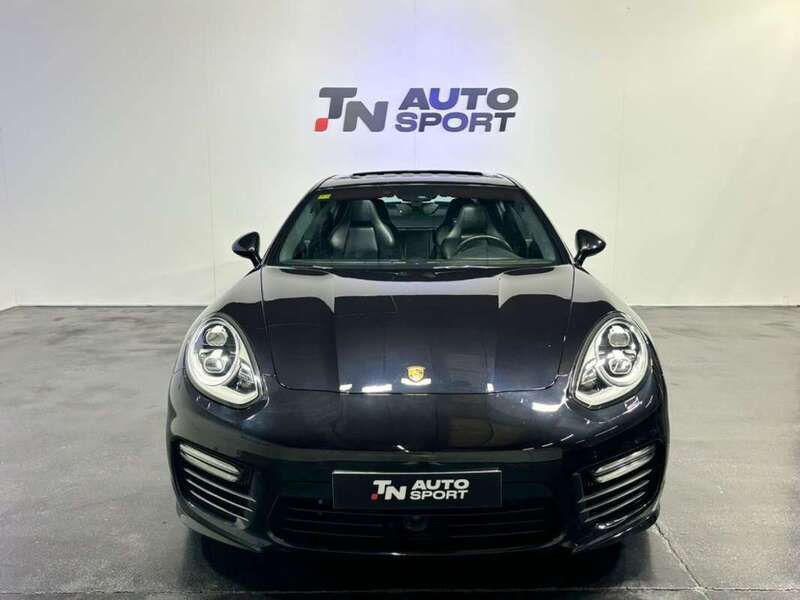 Usado Porsche Panamera Turbo Executive 520 CV (382 kW) 2016 Negro Berlina