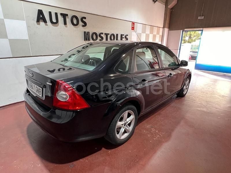Brugt Ford Focus Trend 109 HK (80 kW) 2009 Sort Sedan