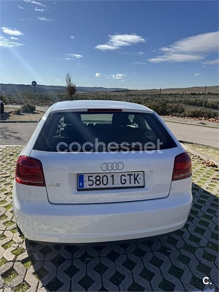 Usado Audi A3 Ambiente 125 CV (91 kW) 2010 Blanco Berlina