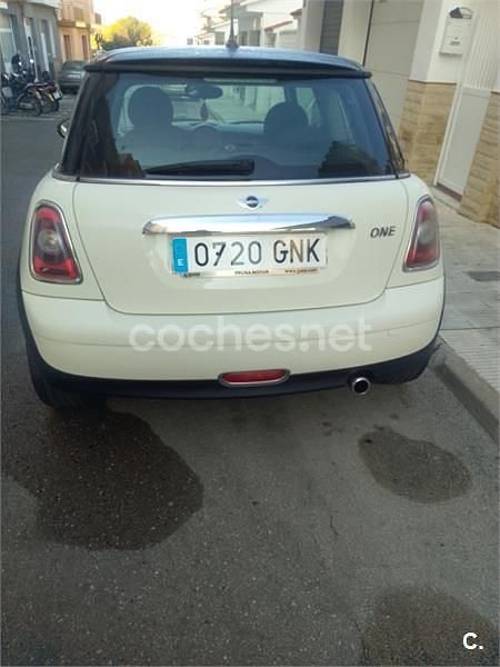 Usado Mini ONE 95 CV (69 kW) 2009 Blanco Utilitario