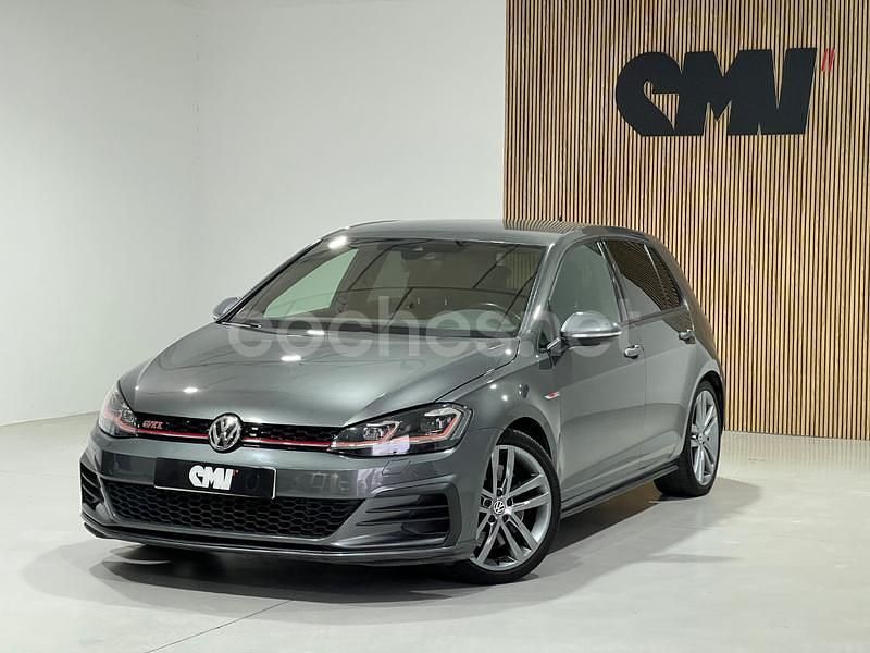 Usado VW Golf VII GTI 245 CV (180 kW) 2018 Gris / plata Berlina